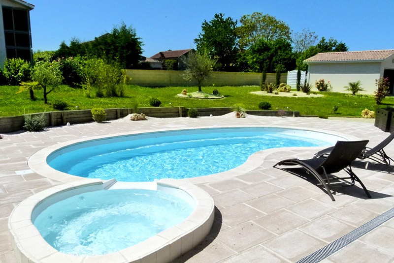 prix piscine coque