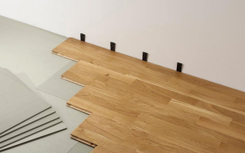 Comment faire une découpe précise dans un plancher flottant 