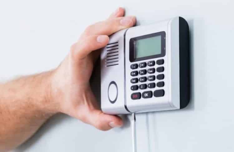 Prix d’une alarme de maison | Coût & Tarif pose | Guide Janvier 2024