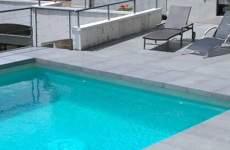 Prix d'une margelle de piscine en béton