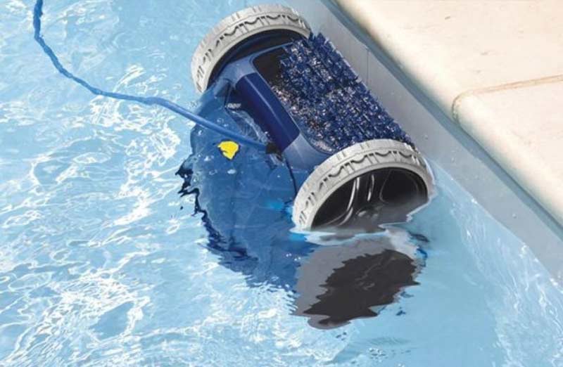 Comment choisir son robot de piscine