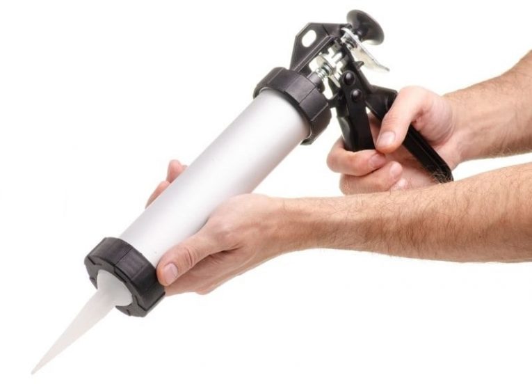 Comment fonctionne un pistolet à joints silicone