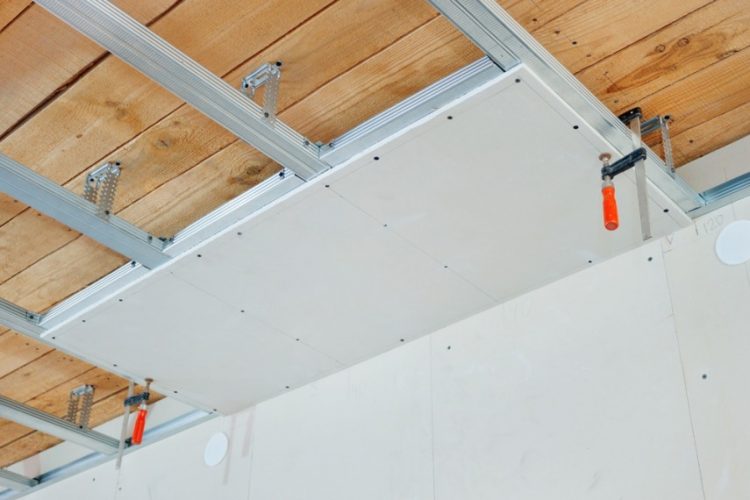 installation d'un faux plafond en placo