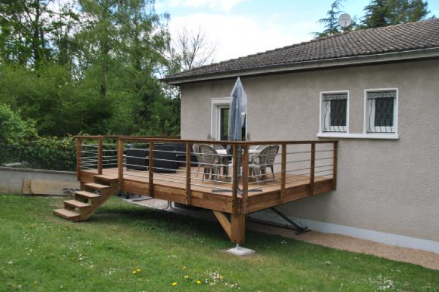 Construire Une Terrasse Sur Pilotis Metallique www.abctravaux.org