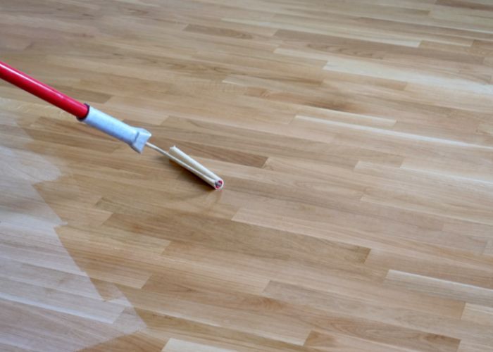 passer le vitrificateur de parquet