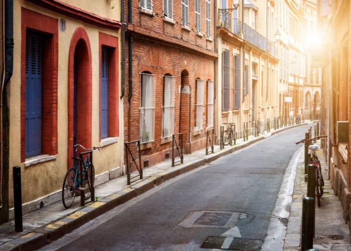 petite ruelle dans toulouse