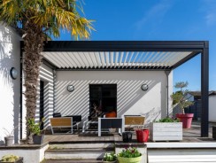 Store banne ou pergola : lequel choisir pour votre terrasse ?