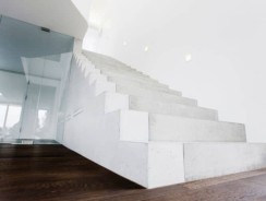 Le charme discret de l’escalier en béton moderne