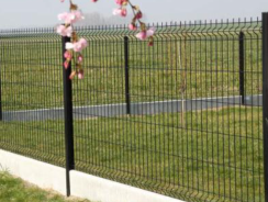 Grillage rigide RAL 7016 : le choix idéal pour une clôture moderne et résistante